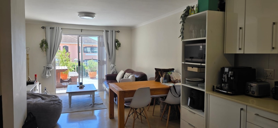 2 Bedroom Property for Sale in Gardens Western Cape